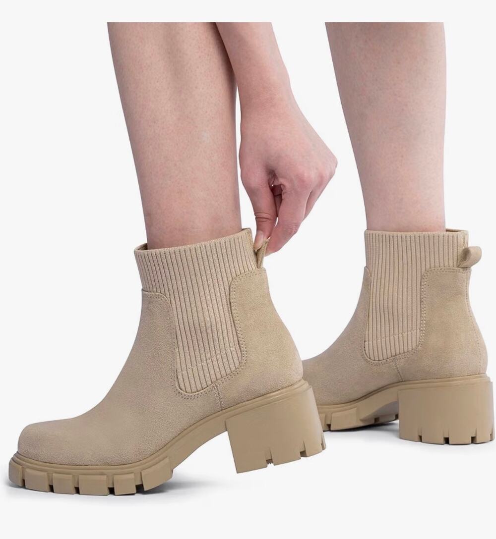 Women's 8 Chelsea Boots Winter Fall Ankle Booties Ladies Chunky block Heel nwot